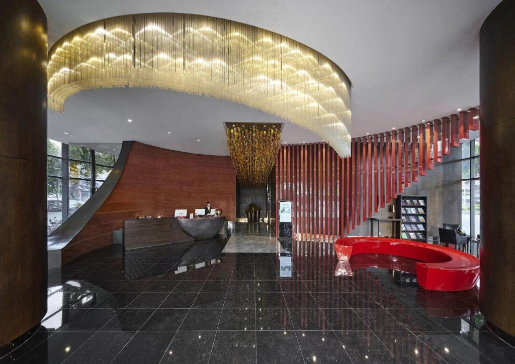 Maison New Century Hotel Dongguan Донгуан Екстериор снимка