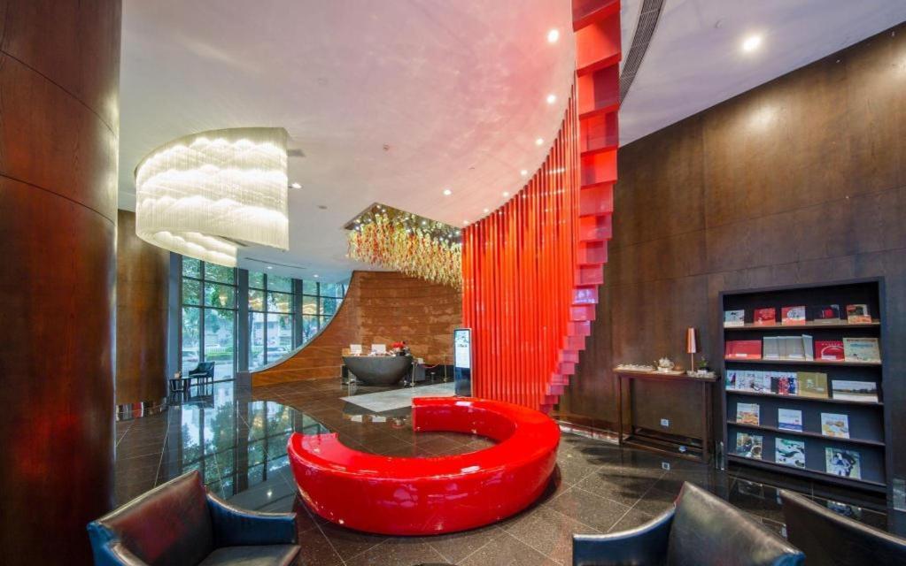 Maison New Century Hotel Dongguan Донгуан Екстериор снимка